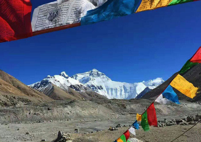 十二月西藏珠穆朗瑪峰大本營景觀