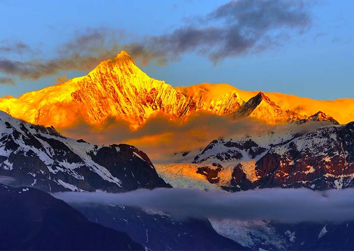 梅裏雪山卡瓦格博峰